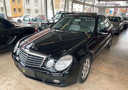 Mercedes-Benz E 320 CDI/1. Hd./Navi/SHZ/PDC/StandHz/S.Dach