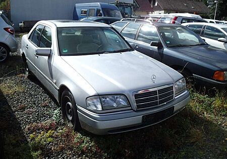 Mercedes-Benz C 200 (202.020)