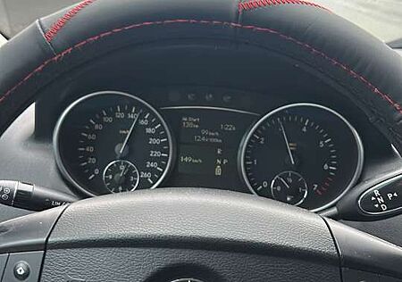 Mercedes-Benz ML 350 4Matic 7G-TRONIC Edition 10