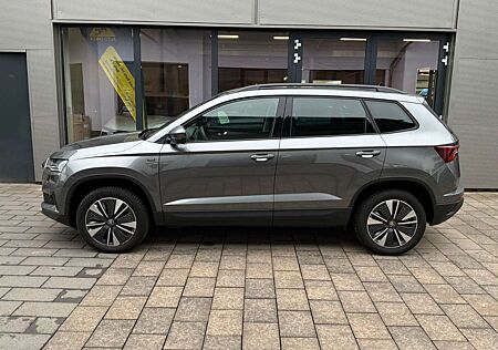 Skoda Karoq Tour TDI DSG AHK+Navi+Matrix+Standheizung