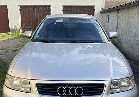 Audi A3 1.6 Attraction
