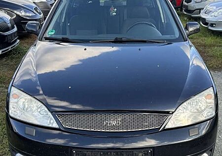 Ford Mondeo gebraucht kaufen Ford Mondeo 1.8 Turnier Trend