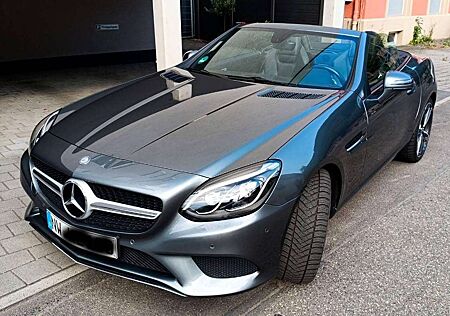 Mercedes-Benz SLC 180 SLC 180 9G-TRONIC