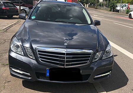 Mercedes-Benz E 250 CGI BlueEfficiency (212.247)