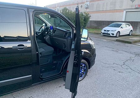 Ford Transit Custom 340 L2H1 VA Autm. Trend