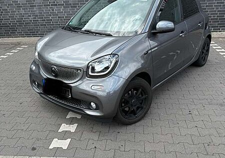 Smart ForFour prime ,Scheckheft ,Navi , Kamera,