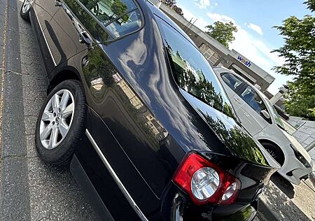 VW Passat Volkswagen Sportline