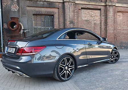 Mercedes-Benz E 350 Bluetech d 4Matic Coupe 9G-TRONIC AMG Line