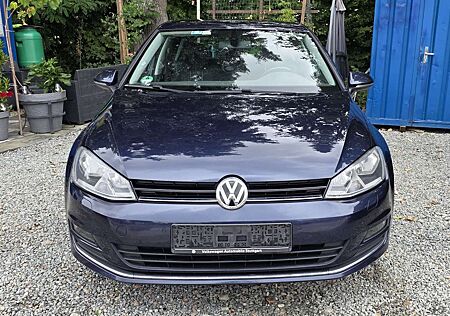 VW Golf Volkswagen Lounge BMT