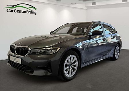 BMW 320 eTouring*LED*Navi*Leder*AHK*PDC*LiveCockpit*