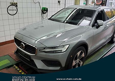 Volvo V60 CC V60 Cross Country B4 AWD Plus+WINTERPAK+RFK+