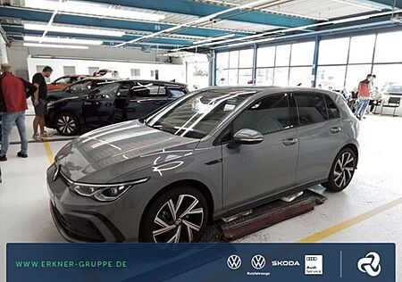 VW Golf Volkswagen VIII 1.5TSI R-Line PANO+NAVI+18''+IQ.LIGHT