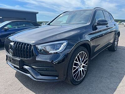 Mercedes-Benz GLC 300 4Matic Facelift AMG Pano Kamera AHK