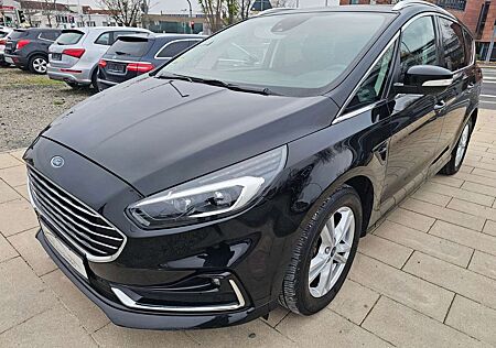 Ford S-Max Titanium 7 Sitzer