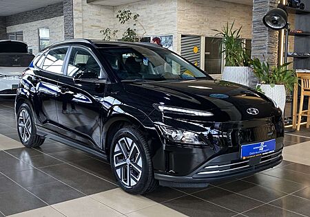 Hyundai Kona Select dig.Cockpit ACC SHZ R.Cam SOH:100%