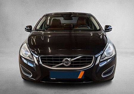 Volvo V60 Kombi Summum °COGNAC LEDER UVM.°HU&SERVICE°