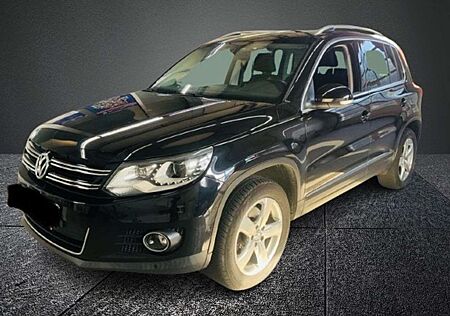 VW Tiguan Volkswagen Sport / AUTOMATIK / SCHIEBEDACH / AHK / R-KAMERA