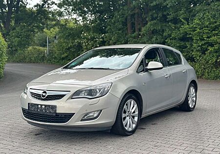 Opel Astra J Lim. Cosmo Xenon*2-Zonen-Klima*Sitzhz.*