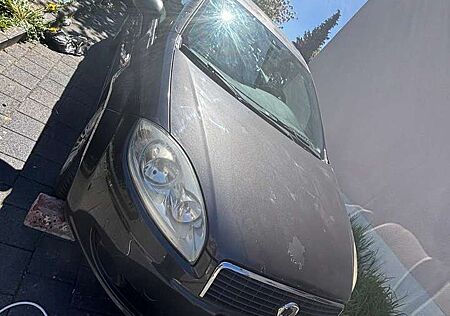 Fiat Linea Active