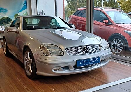 Mercedes-Benz SLK 320 Automatik Leder PDC Sitzheizg ROSTFREI