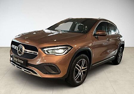 Mercedes-Benz GLA 200 Progressive AUT Kam. KeyLess KlimaA LED
