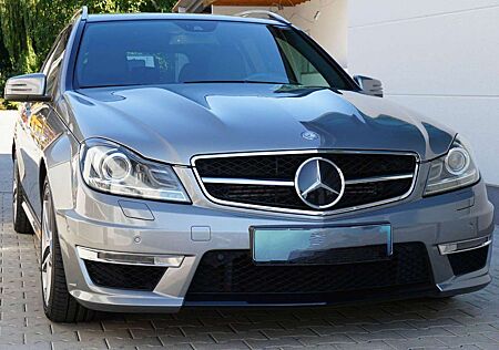 Mercedes-Benz C 63 AMG Sammlerfahrzeug ohne Tuning, Originalzustand