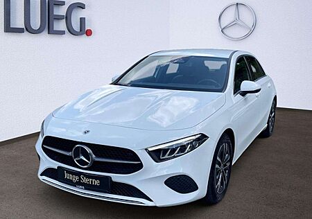 Mercedes-Benz A 180 MBUX+WINTER-PAKET+LED+PARKTRONIC