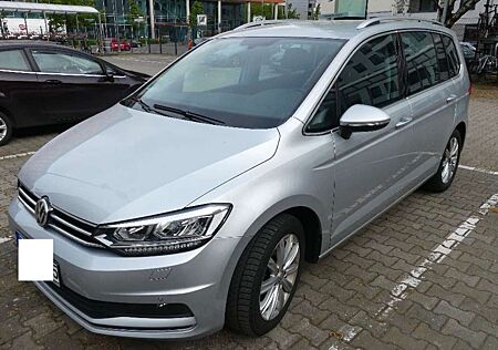 VW Touran Volkswagen Highline BMT *LED*1.Hd*Massage*Sitzheizng