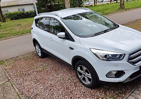 Ford Kuga 1.5 EcoBoost 2x4 Cool & Connect