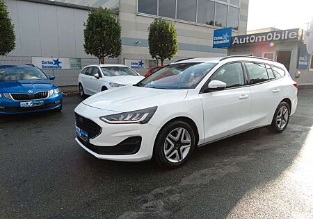Ford Focus Turnier 1.5EB-120Ps*Navi*LED*1HAND*EURO6