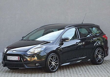 Ford Focus Turnier ST 2,0 EB/Leder-Sport+Winterpaket