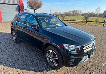 Mercedes-Benz GLC 300 de 4Matic LED AHK Kamera DAB