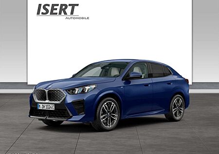 BMW iX2 xDrive30 M Sport A. +AHK+HUD+H&K+RFK