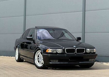 BMW 728iL 728