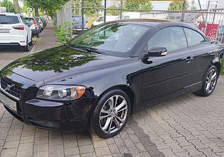 Volvo C70 2.4 Kinetic (103kW)