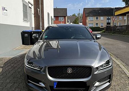 Jaguar XE 25t R-Sport