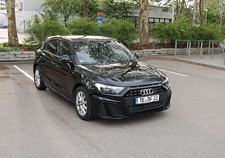 Audi A1 40 TFSI Sportback S tronic line