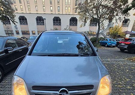 Opel Meriva 1.6 16V (Essentia)