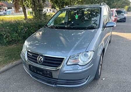 VW Touran Volkswagen United BlueMotion