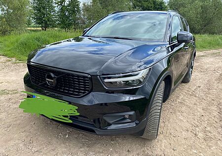 Volvo XC 40 XC40 Plug-In-Hyb T5 Recharge RDesign voll Garantie