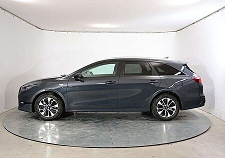 Kia XCeed Ceed SW / cee'd SW Sportswagon Silver 1.5 T-GDI 6-Gang 103 kW (140...