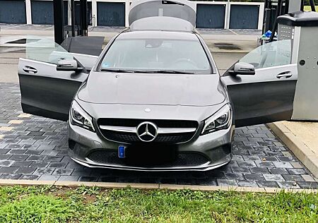 Mercedes-Benz CLA 200 Shooting Brake Urban