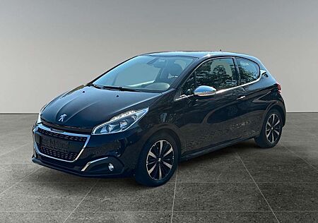 Peugeot 208 Allure 1.2.1.Hand-PDC