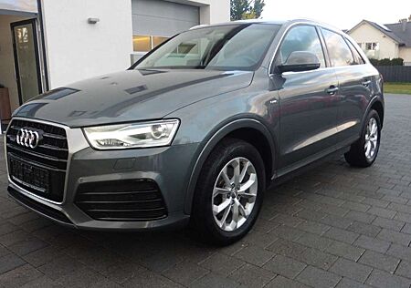 Audi Q3 2.0TDI S-line quattro mit AHK 135KW