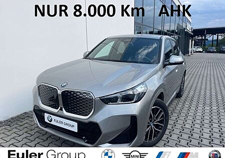 BMW iX1 30 Sport Sommer18'' AHK ICONIC HUD ParkAss+ AdLED
