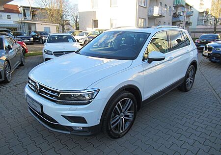 VW Tiguan Volkswagen 2.0TDI Highl ACC AHK LED Navi Pano Kamera