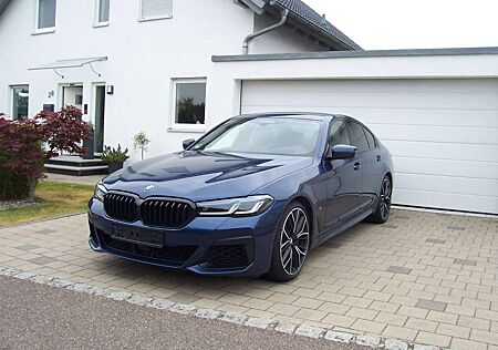BMW 550 i xDrive Head/ACC/F-Parken/360°/Laser/20/IHd