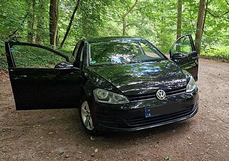 VW Golf Volkswagen VII 5-Türer 1.2TSI BMT Comfort