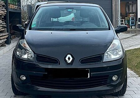 Renault Clio 1.2 16V TCE Initiale