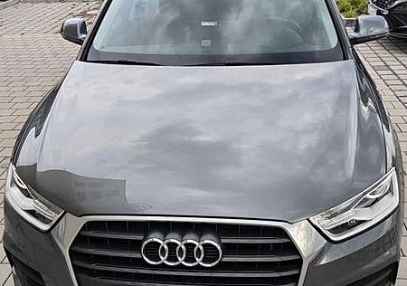 Audi Q3 1.4 TFSI S tronic